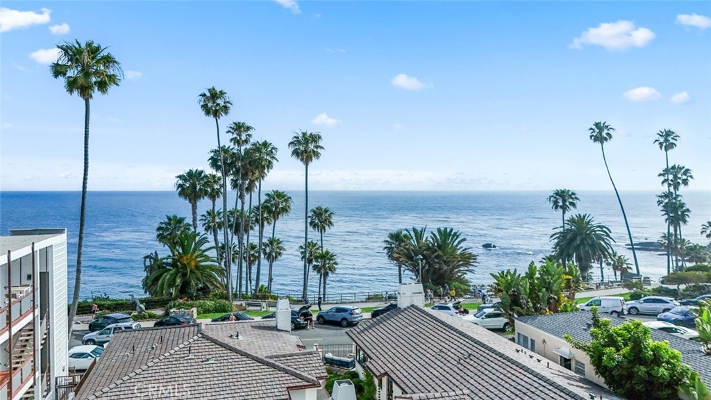 Residential Lease for rent at 358 Cliff, Laguna Beach, Orange County, CA featuring 1 bed and 1 bath