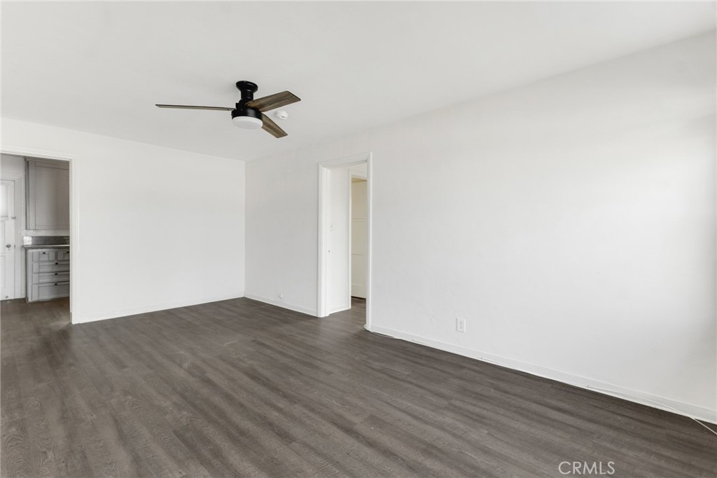 Residential Lease for rent at 2441 3rd St #7, Santa Monica, Los Angeles County, CA featuring 1 bed and 1 bath
