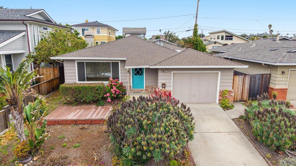 Single Family Residence for sale at 123 Merced Avenue, Santa Cruz, CA featuring 2 beds and 2 baths