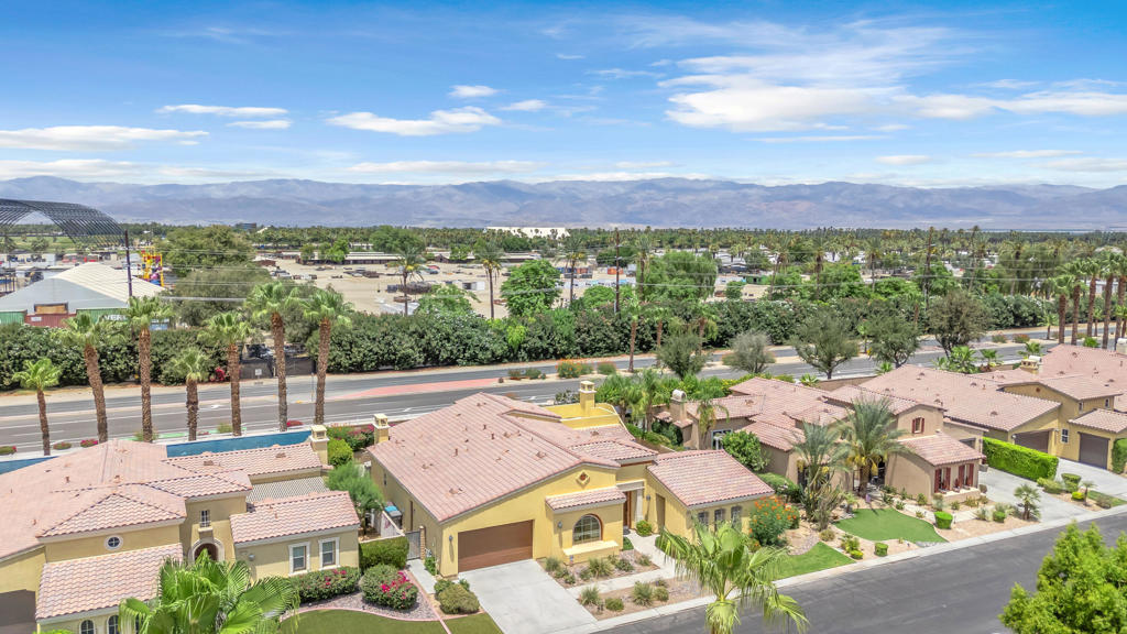 Single Family Residence for rent at 81636 Rancho Santana Drive, La Quinta, CA featuring 3 beds and 5 baths