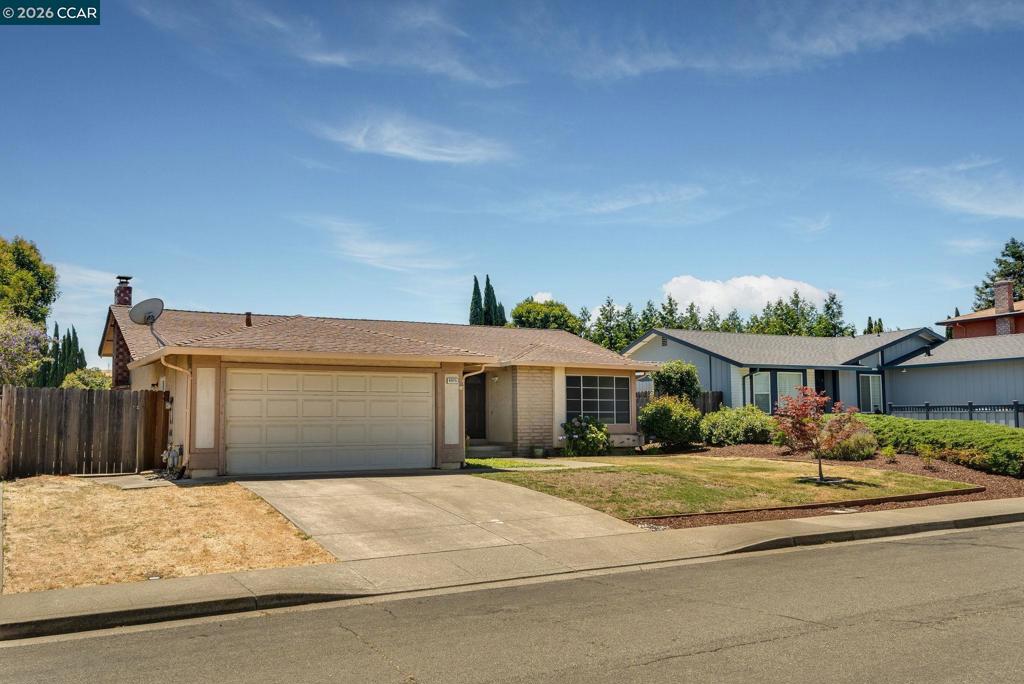 Single Family Residence for sale at 4975 Silverado Dr, Fairfield, CA featuring 3 beds and 2 baths
