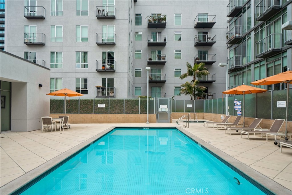 Condominium for sale at 645 W 9th St 424, Los Angeles, CA featuring 1 bed and 1 bath