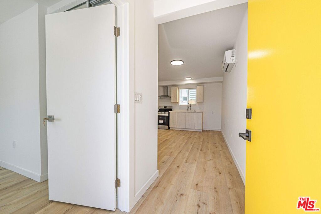 Residential Income for sale at 4626 Wall Street, Los Angeles, CA featuring 12 beds and 6 baths