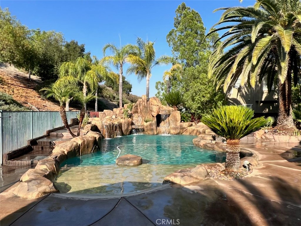 Single Family Residence for sale at 27126 Coral Bells Way, Murrieta, CA featuring 5 beds and 5 baths