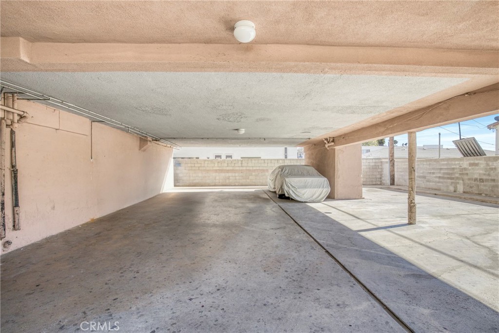 Quadruplex for sale at 6651 Beck, Los Angeles, CA