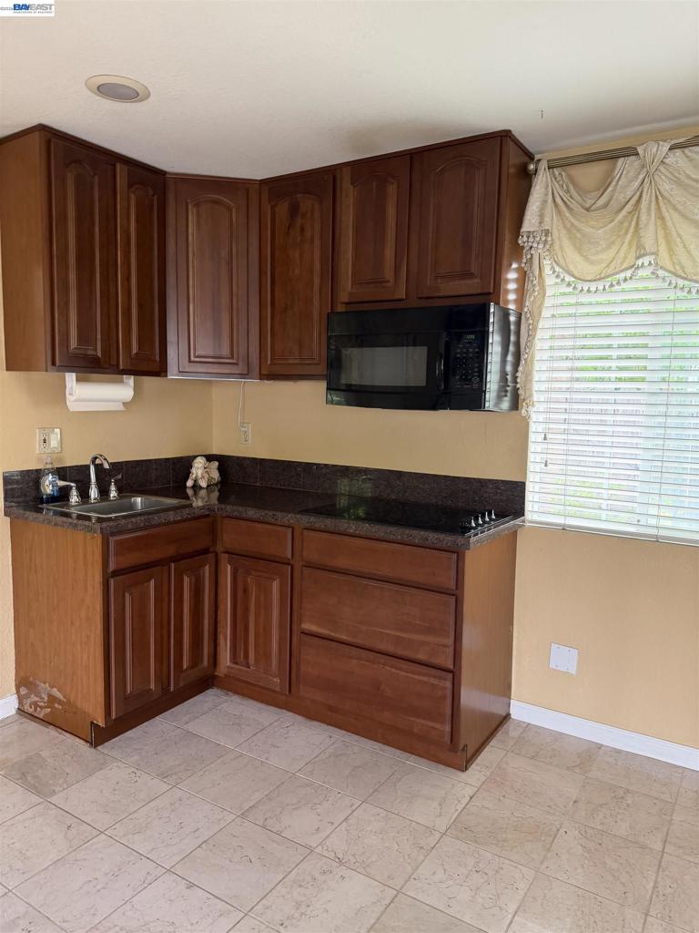 Single Family Residence for rent at 3885 Aragon Lane, San Ramon, CA featuring 1 bed and 1 bath