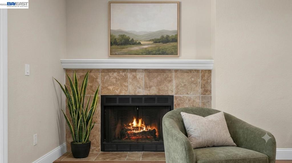 Condominium for sale at 242 Eastridge Dr, San Ramon, CA featuring 1 bed and 1 bath