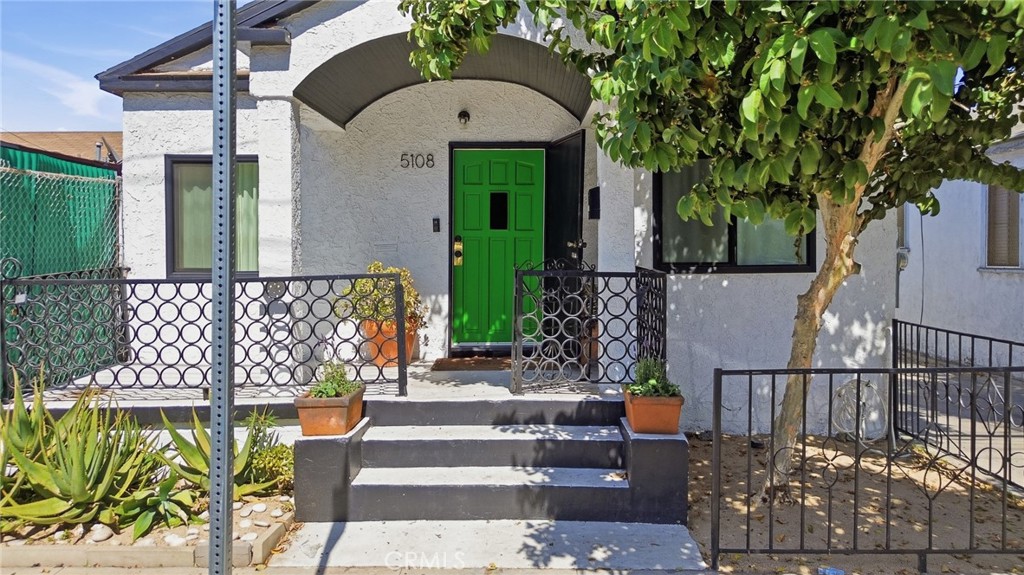 Single Family Residence for sale at 5108 Towne Avenue, Los Angeles, CA featuring 2 beds and 1 bath