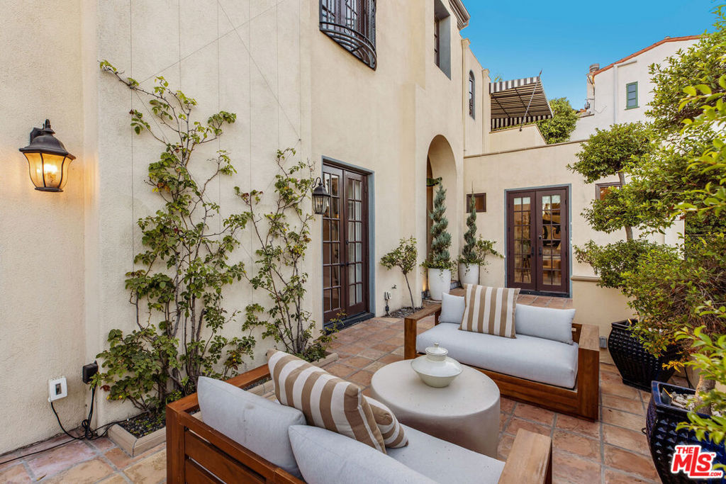 Single Family Residence for sale at 2023 Kendra Court, Los Angeles, CA featuring 2 beds and 3 baths