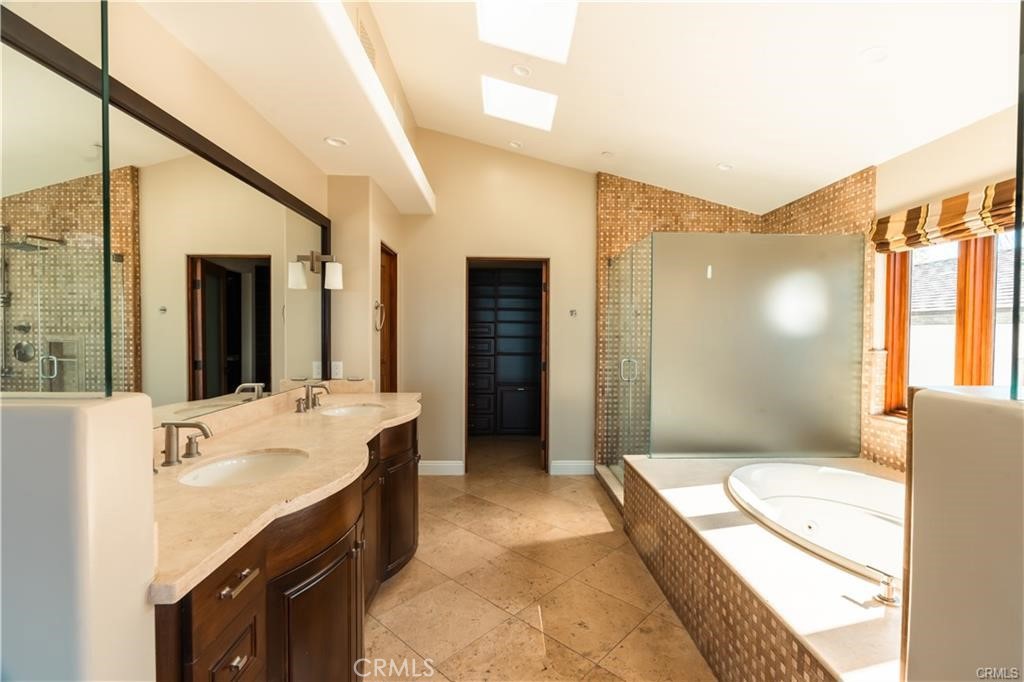 Residential Lease for rent at 374 Ledroit Street, Laguna Beach, Orange County, CA featuring 5 beds and 4 baths