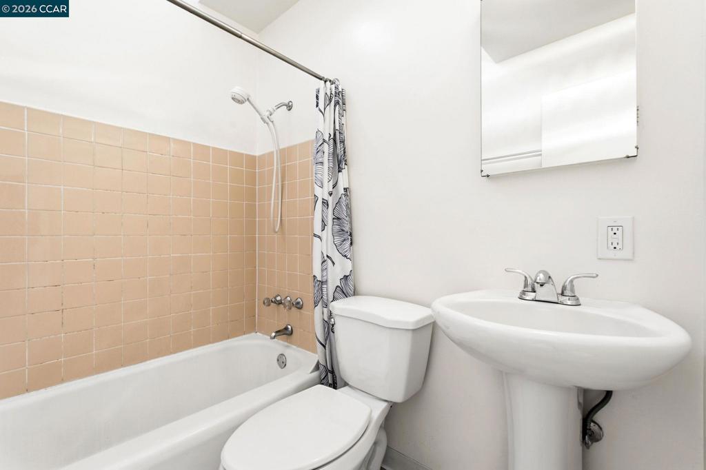 Triplex for sale at 1812 Carlson Blvd, Richmond, CA