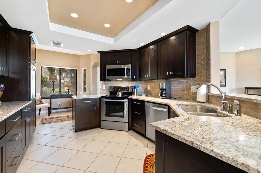 Condominium for rent at 55108 Firestone, La Quinta, CA featuring 2 beds and 3 baths