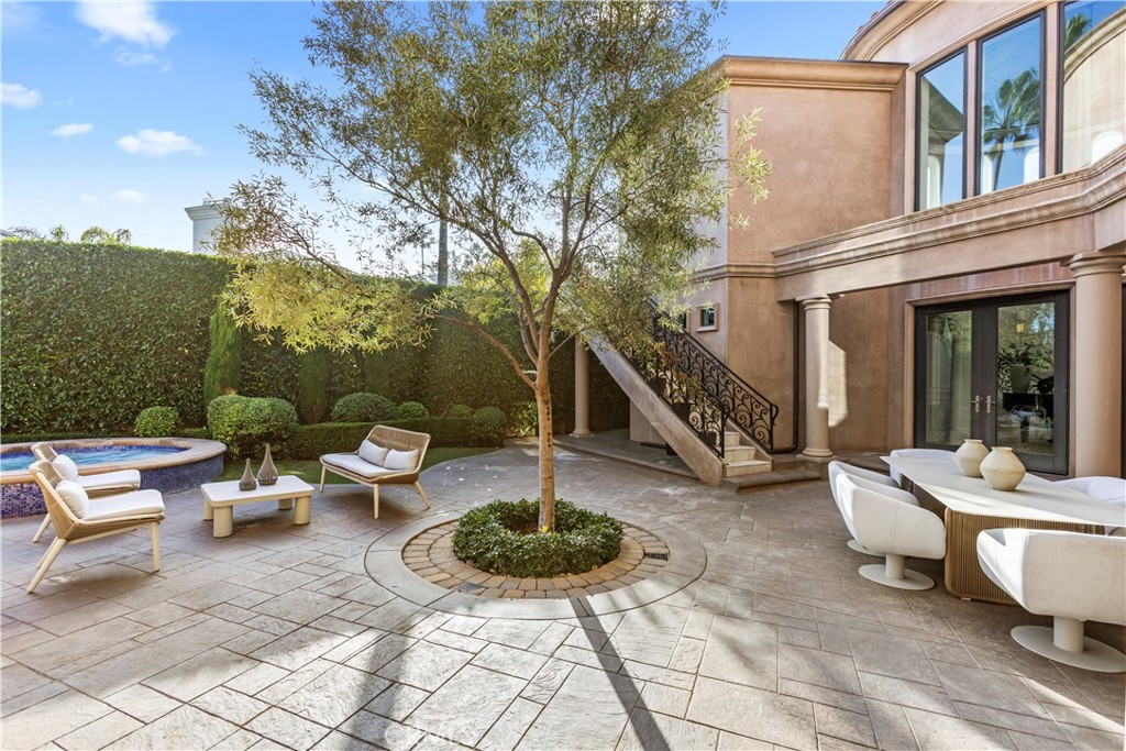 Residential Lease for rent at 96 Ritz Cove Drive, Dana Point, Orange County, CA featuring 5 beds and 8 baths