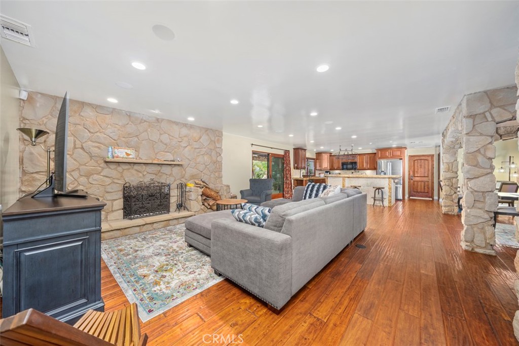 Single Family Residence for sale at 24405 Fuerte Road, Temecula, CA featuring 3 beds and 3 baths