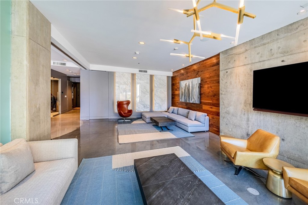 Condominium for sale at 1111 S Grand Avenue 518, Los Angeles, CA featuring 2 beds and 2 baths