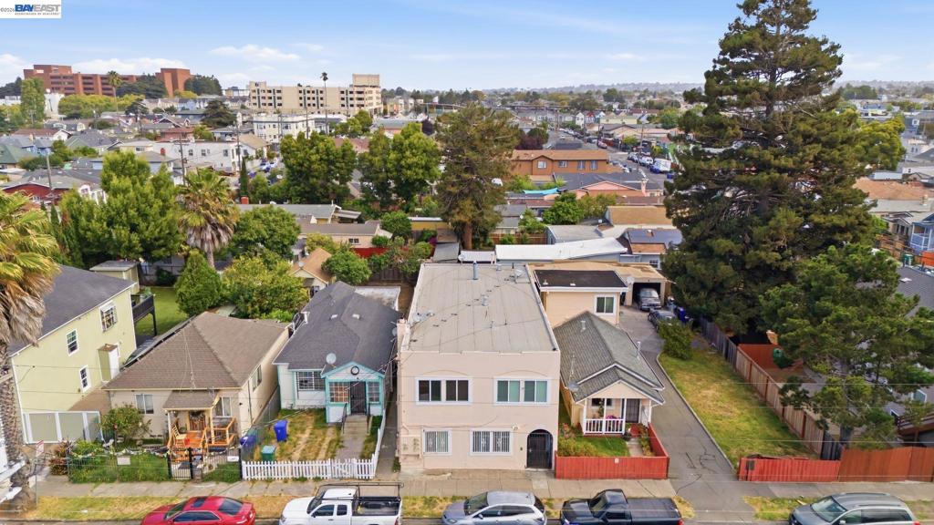 Single Family Residence for sale at 1621 Chanslor Ave, Richmond, CA featuring 3 beds and 1 bath