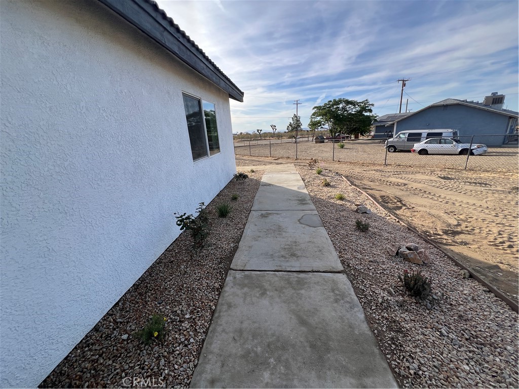 Active for sale at Phelan, CA, Phelan, CA CA and 2 baths