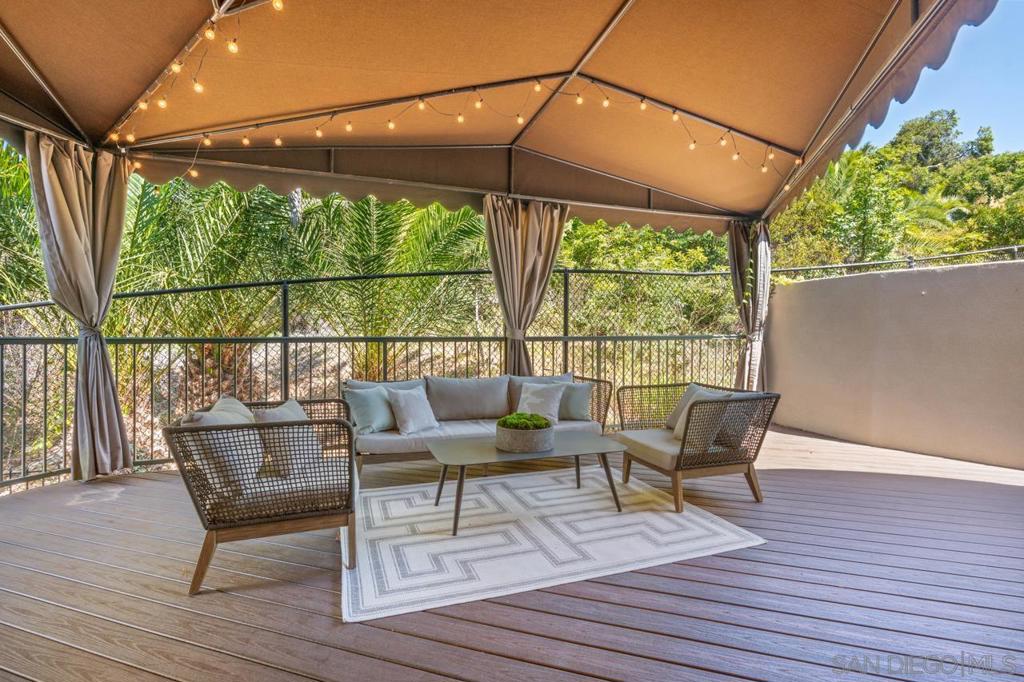 Residential for sale at 7157 Fay Ave, La Jolla CA featuring 3 beds and 4 baths