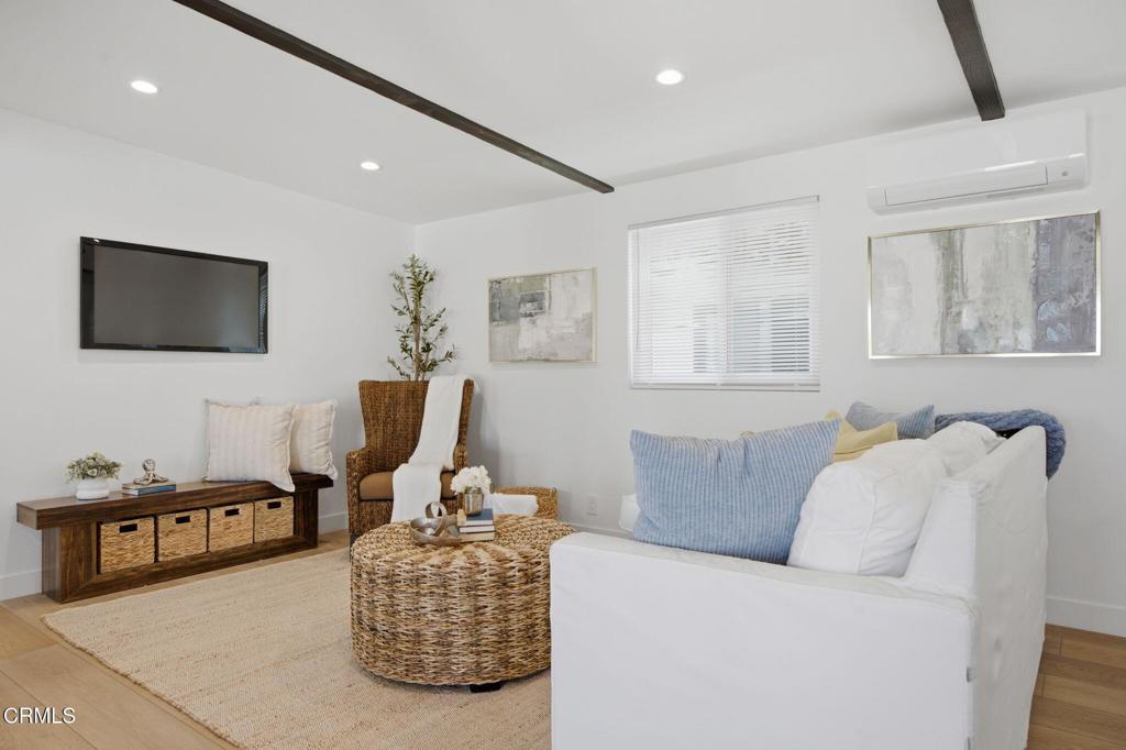 Single Family Residence for sale at 141 Glendale Avenue, Oxnard, CA featuring 2 beds and 2 baths