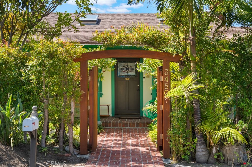 Residential Lease for rent at 34807 Calle Del Sol, Dana Point, Orange County, CA featuring 3 beds and 2 baths