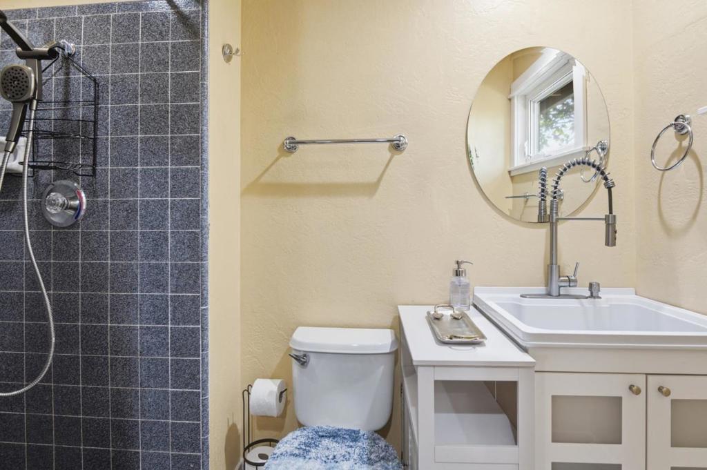 Single Family Residence for sale at 81 Franklin Circle, San Juan Bautista, CA featuring 3 beds and 2 baths