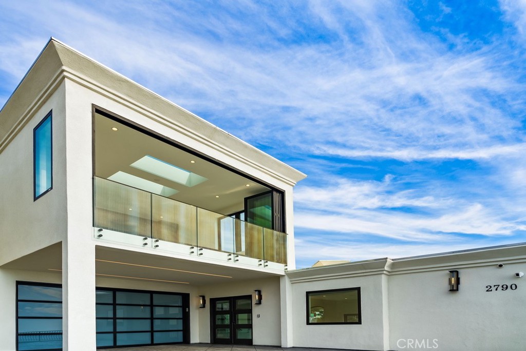 Residential Lease for rent at 2790 Queda, Laguna Beach, Orange County, CA featuring 3 beds and 4 baths
