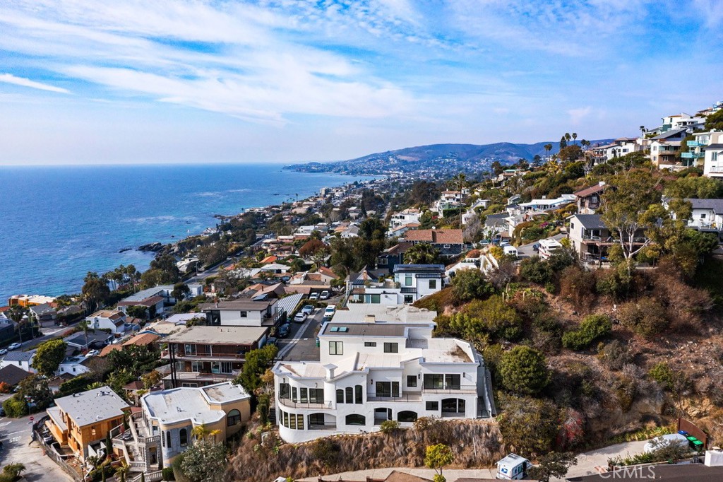 Residential Lease for rent at 2790 A Queda Way, Laguna Beach, Orange County, CA featuring 1 bed and 1 bath
