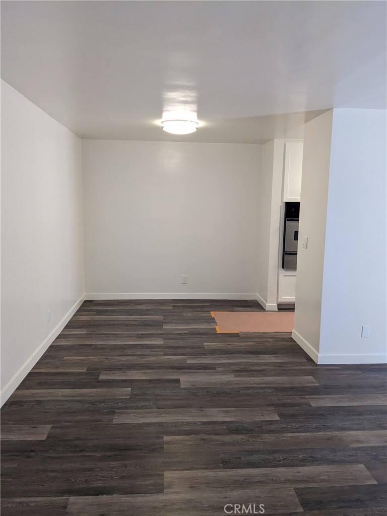Residential Lease for rent at 11948 Darlington Avenue 3, Los Angeles, Los Angeles County, CA featuring 2 beds and 2 baths