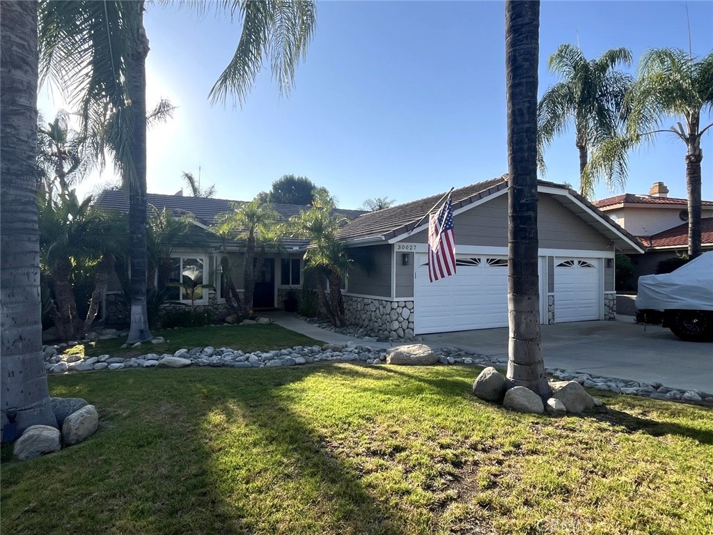 Single Family Residence for sale at 30027 Swan Point, Canyon Lake, CA featuring 3 beds and 2 baths