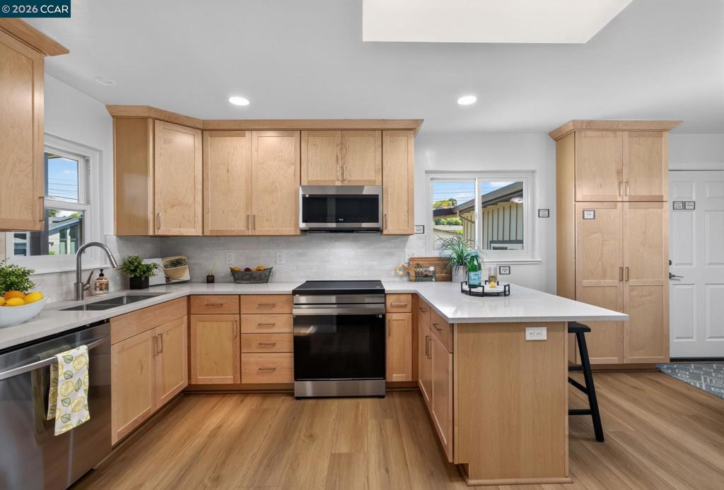 Single Family Residence for sale at 4352 Cheltenham Ct, Concord, CA featuring 3 beds and 2 baths