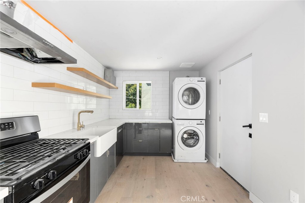 Quadruplex for sale at 5150 Ithaca, Los Angeles, CA