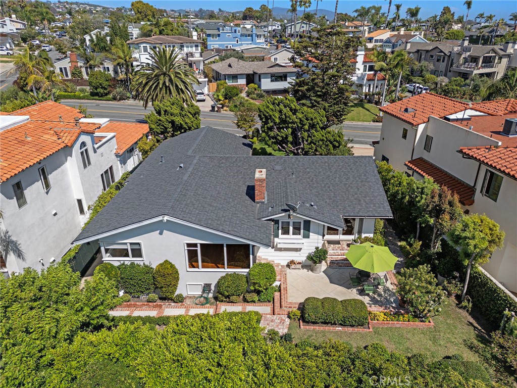 Residential Lease for rent at 1706 Calle De Los Alamos, San Clemente, Orange County, CA featuring 2 beds and 2 baths