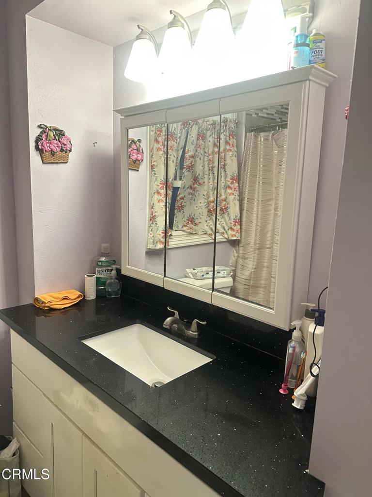 Single Family Residence for sale at 210 Harding Avenue, Oxnard, CA featuring 3 beds and 1 bath