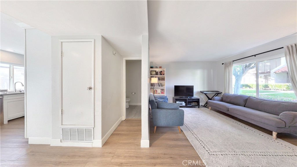 Residential Lease for rent at 4646 Minorca, Buena Park, Orange County, CA featuring 3 beds and 2 baths