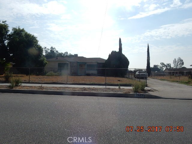 Residential for sale at 7625 Cypress Avenue, Fontana CA featuring 3 beds and 1 bath