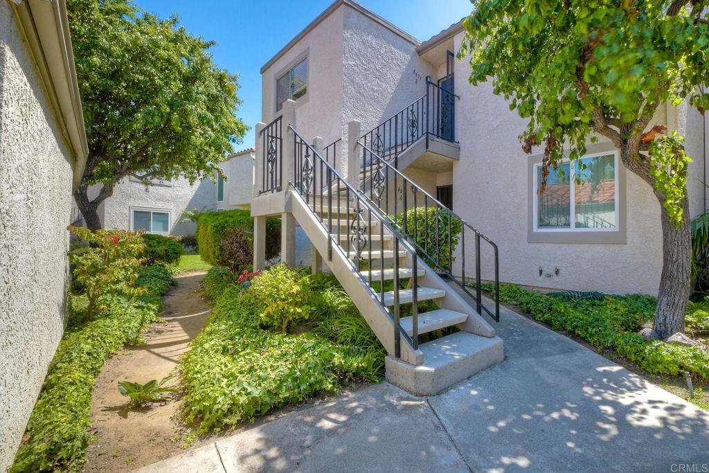 Residential Lease for rent at 6677 Paseo Del Norte B, Carlsbad CA featuring 2 beds and 1 bath