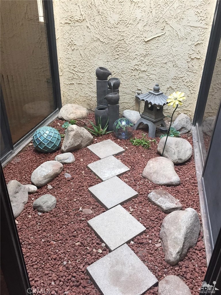 Residential Lease for rent at 41120 Woodhaven Drive, Palm Desert CA featuring 2 beds and 2 baths