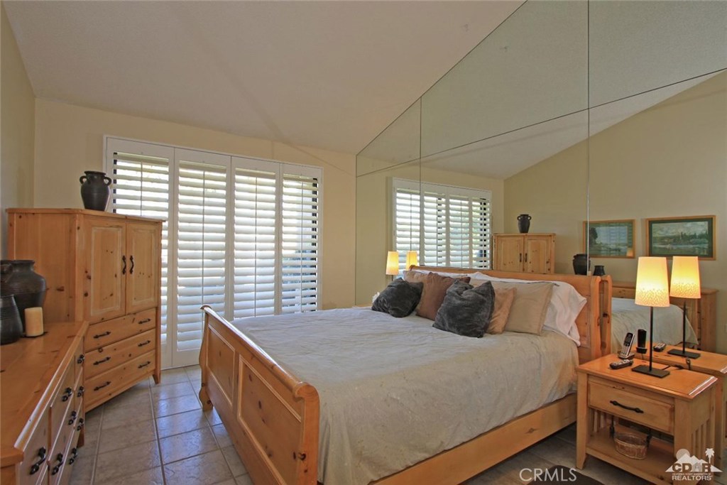 Residential Lease for rent at 76686 Chrysanthemum Way, Palm Desert CA featuring 2 beds and 2 baths