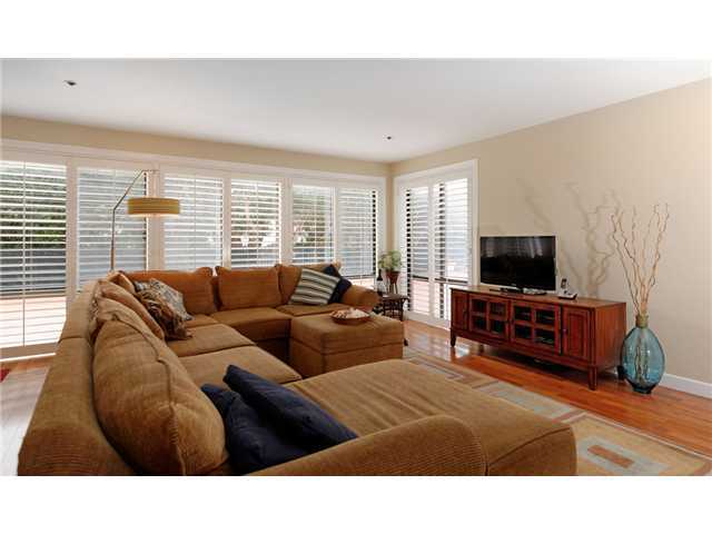 Residential Lease for rent at 8263 Camino Del Oro 174, La Jolla, San Diego County CA featuring 3 beds and 2 baths