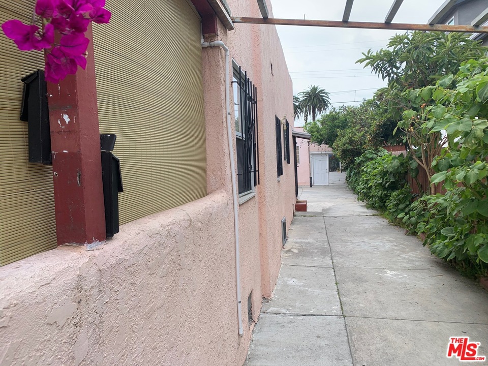 Residential for sale at 2323 REDONDO Boulevard 2, Los Angeles CA featuring 5 beds and 3 baths