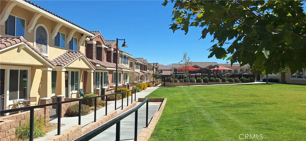 Residential Lease for rent at 16850 Muscatel, Hesperia, San Bernardino County, CA featuring 2 beds and 2 baths