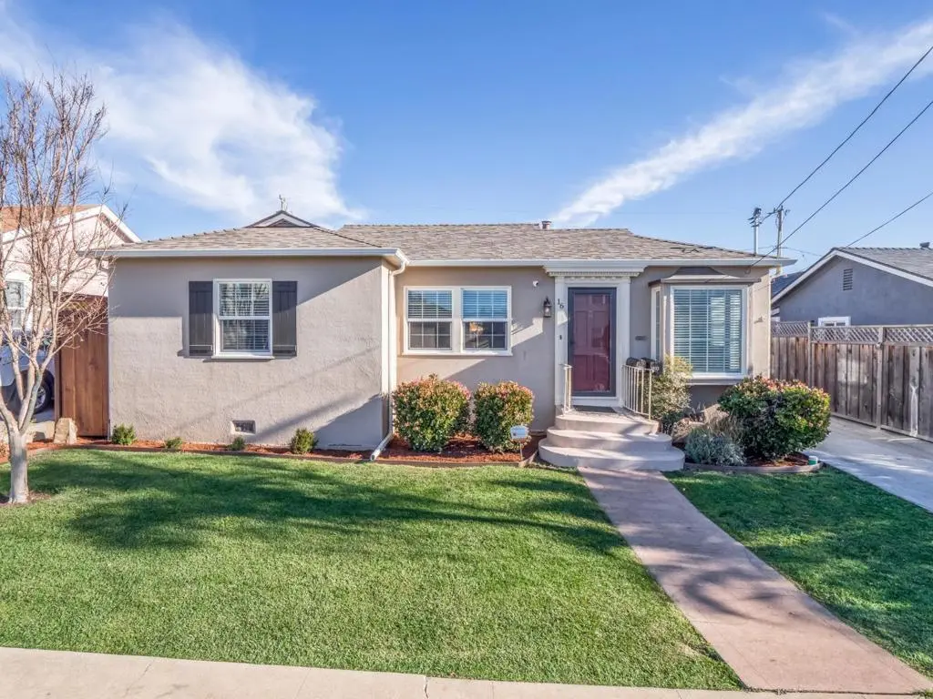 Residential Income for sale at 16 Eastern Drive, Watsonville, CA