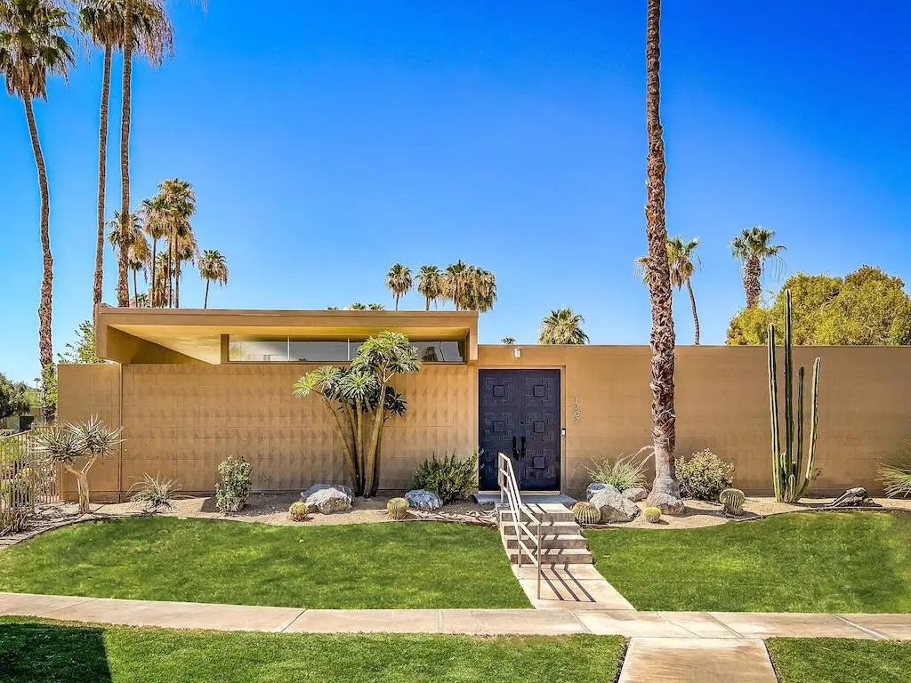 Residential Lease for rent at 1202 Sandpiper Street, Palm Desert, Riverside County, CA featuring 2 beds and 2 baths