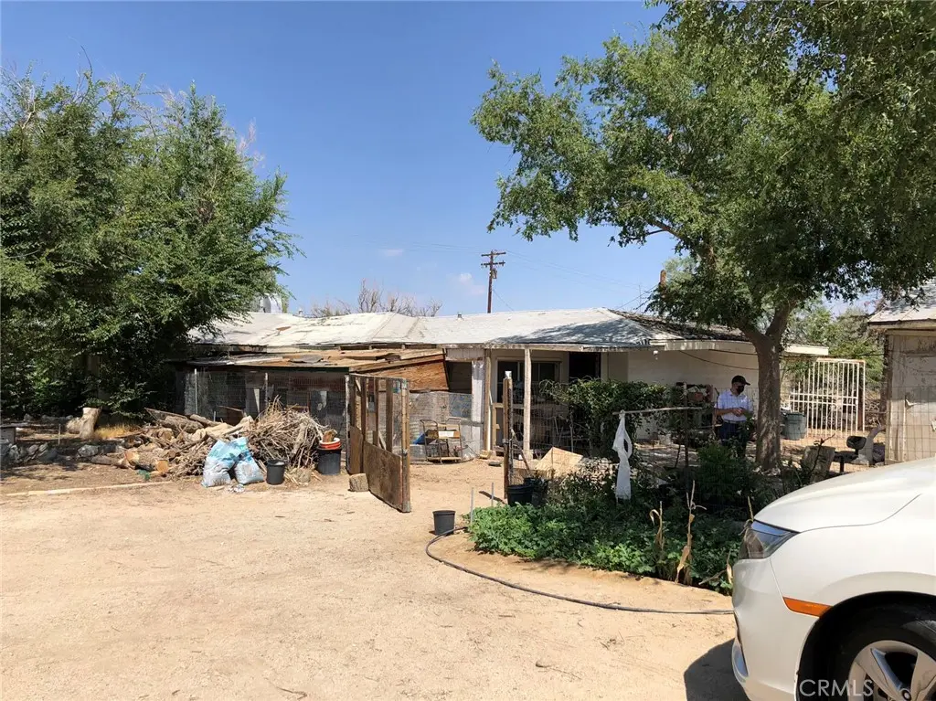 10849 Barstow Road, Lucerne Valley, CA — listing photo 1
