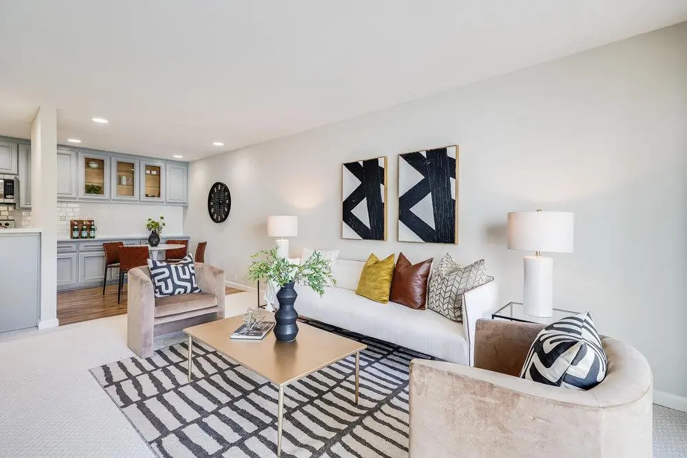 Condominium for sale at , Oakland, CA featuring 1 bed and 1 bath