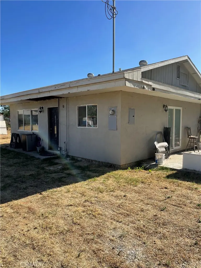 912 Avenue B, Calimesa, CA — listing photo 1