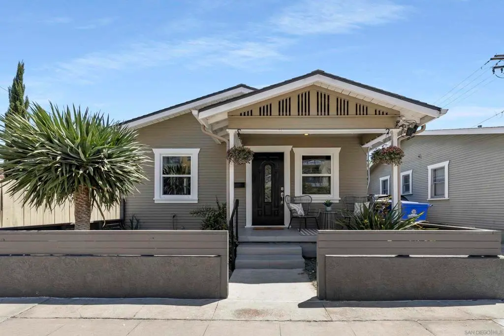 Single Family Residence for rent at 2333 Howard Ave, San Diego, CA featuring 3 beds and 3 baths