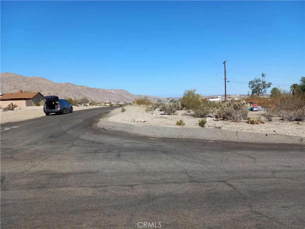 29 SAHARA AVE, 29 Palms, CA — listing photo 1