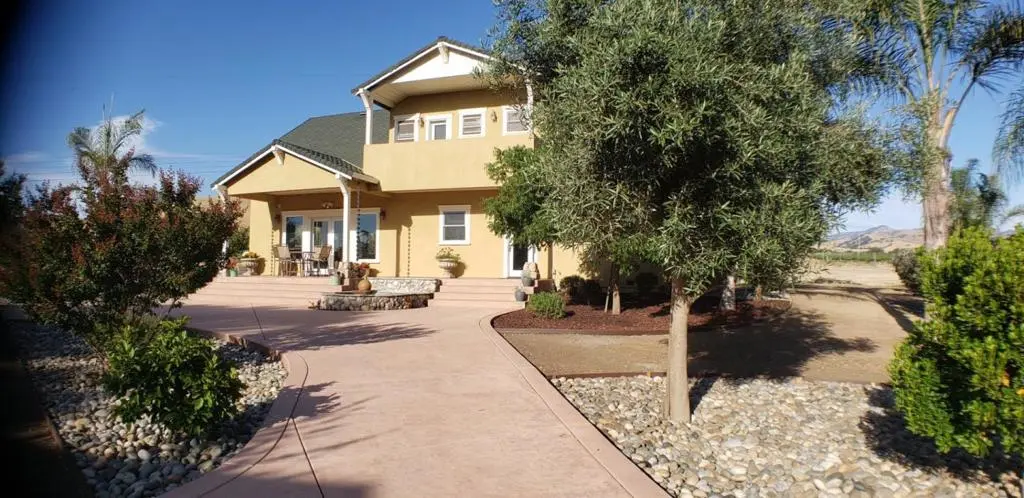 847 Orchard Road, Hollister, CA — listing photo 1