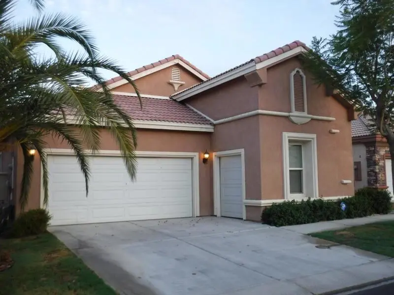 Residential Lease for rent at 49544 Wayne Street, Indio, Riverside County, CA featuring 2 beds and 2 baths